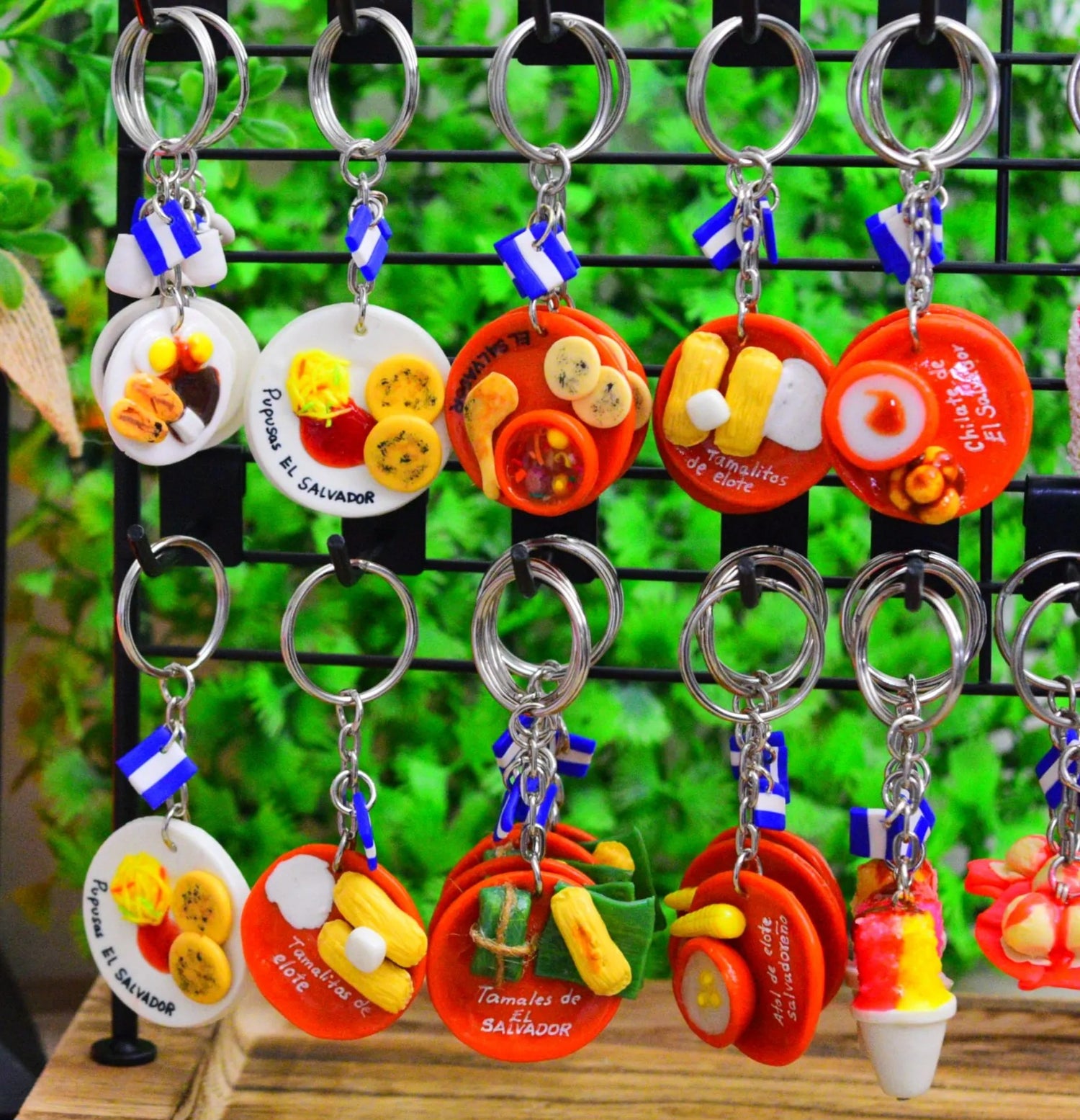 Artesanías y llaveros